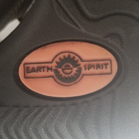 Earth Spirit Brown Pebbled Leather Slip-On Loafers - Picture 12 of 15